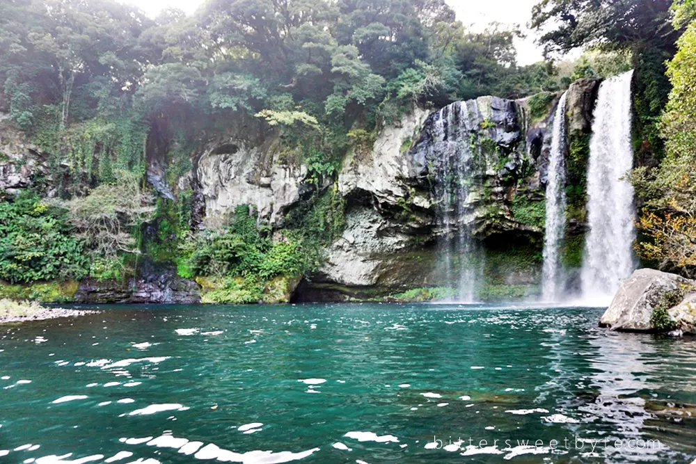 cheonjiyeon waterfall jeju island 13